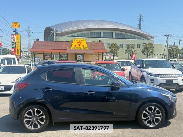 Mazda DEMIO 2018-01 7808806-12