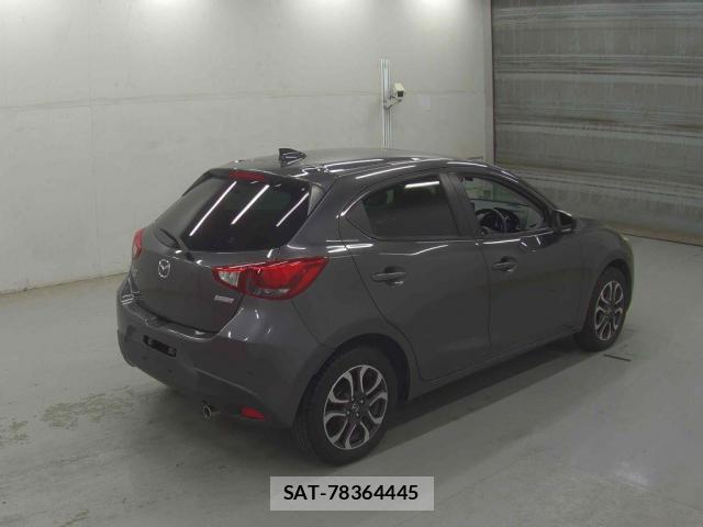 Mazda DEMIO 2018-04 7809147-1