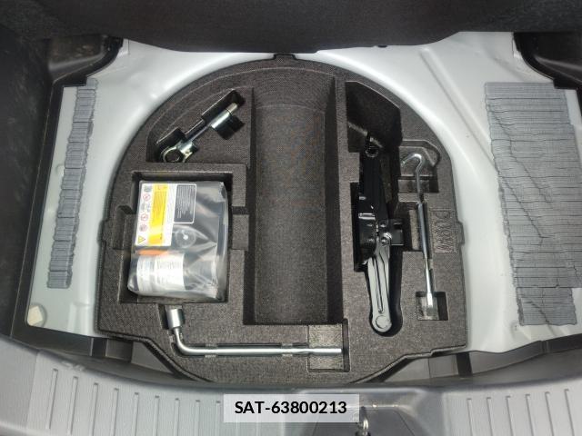Mazda DEMIO 2019-03 7810262-17
