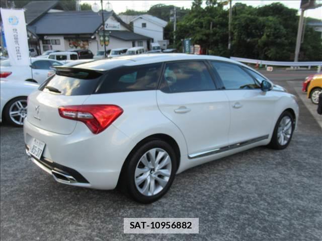 Citroen DS5 2013-09 7802659-1