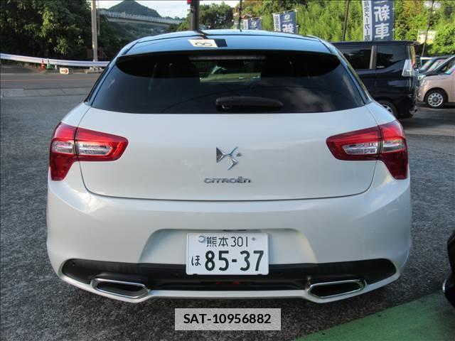 Citroen DS5 2013-09 7802659-17