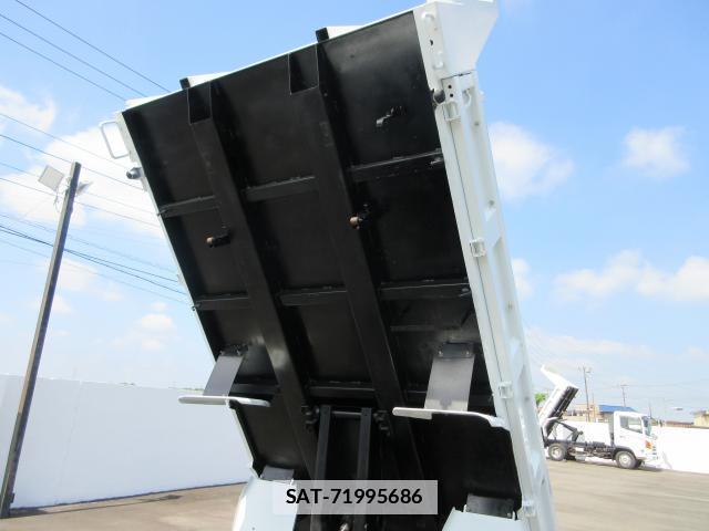 Hino DUTRO 2013-06 7793394-13