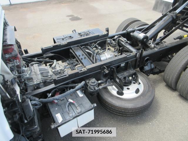 Hino DUTRO 2013-06 7793394-15