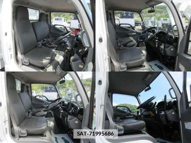 Hino DUTRO 2013-06 7793394-4