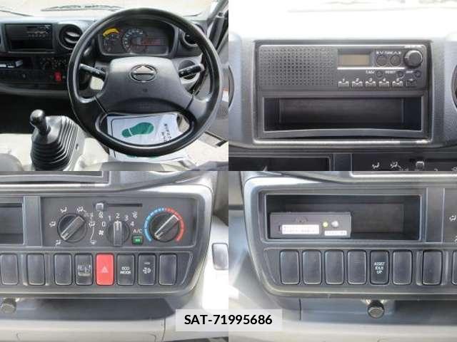Hino DUTRO 2013-06 7793394-6