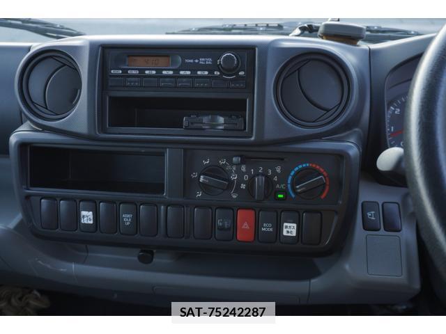 Hino DUTRO 2013-09 7793416-11