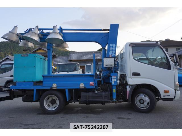 Hino DUTRO 2013-09 7793416-13
