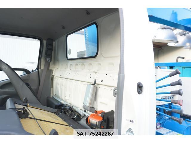 Hino DUTRO 2013-09 7793416-7