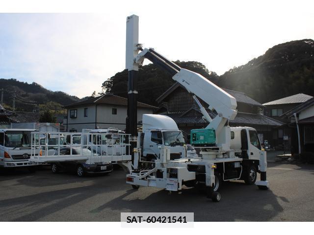 Hino DUTRO 2017-01 7793417-11