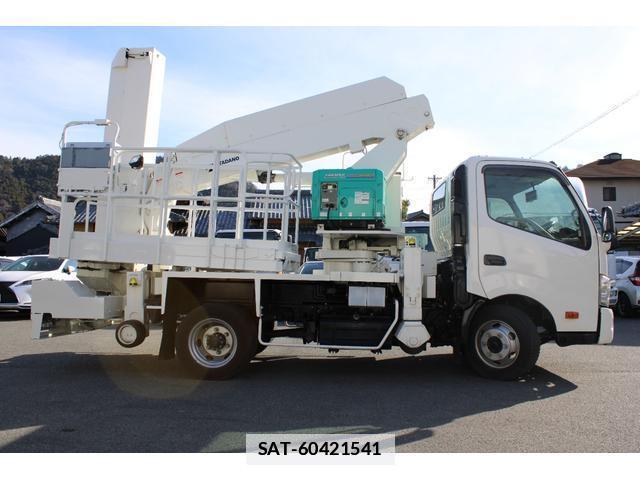 Hino DUTRO 2017-01 7793417-3