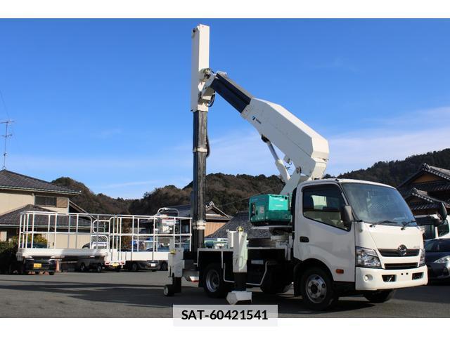 Hino DUTRO 2017-01 7793417-9