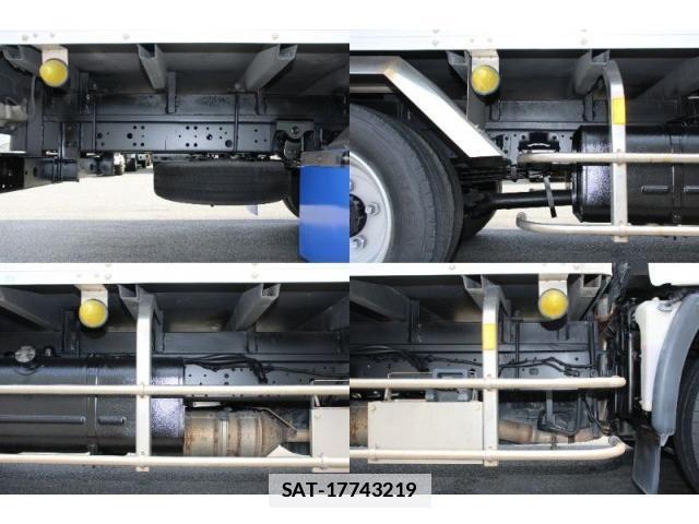 Hino DUTRO 2018-02 7793424-19