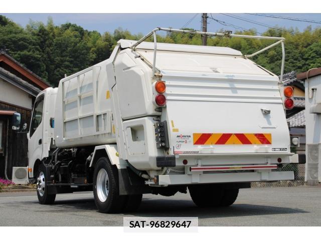 Hino DUTRO 2015-02 7793425-5