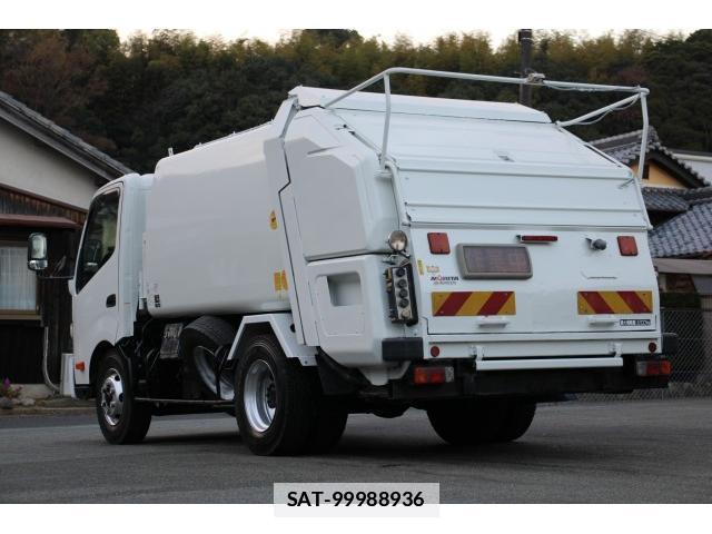 Hino DUTRO 2013-09 7793436-5