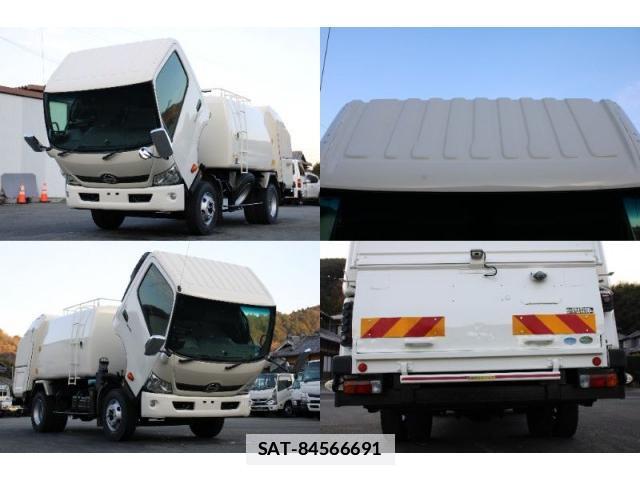 Hino DUTRO 2013-11 7793439-8