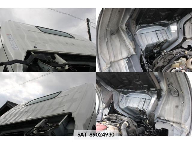Hino DUTRO 2018-11 7793445-9