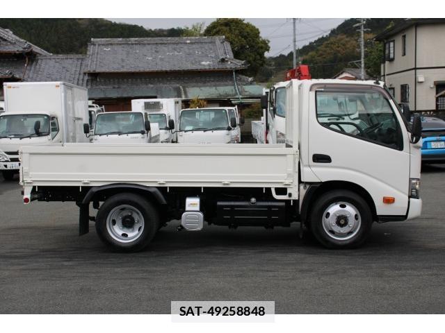 Hino DUTRO 2016-07 7793461-4