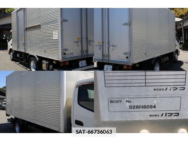 Hino DUTRO 2015-01 7793468-12