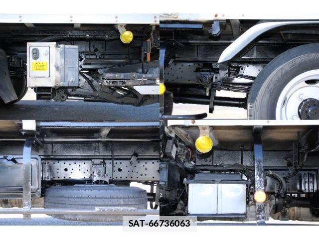Hino DUTRO 2015-01 7793468-13