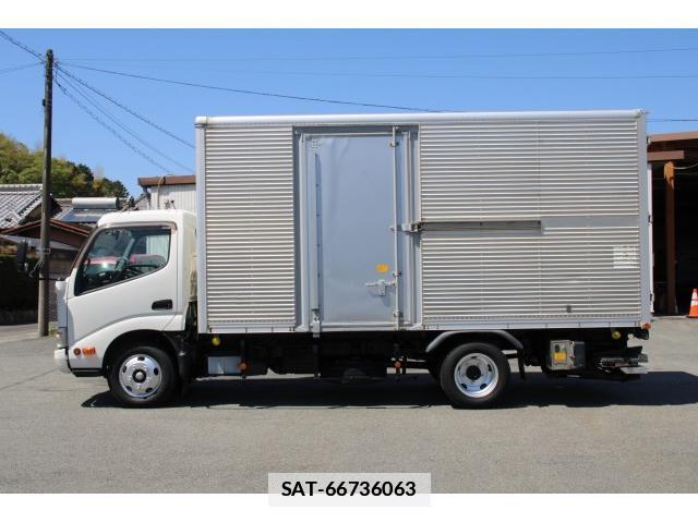 Hino DUTRO 2015-01 7793468-3