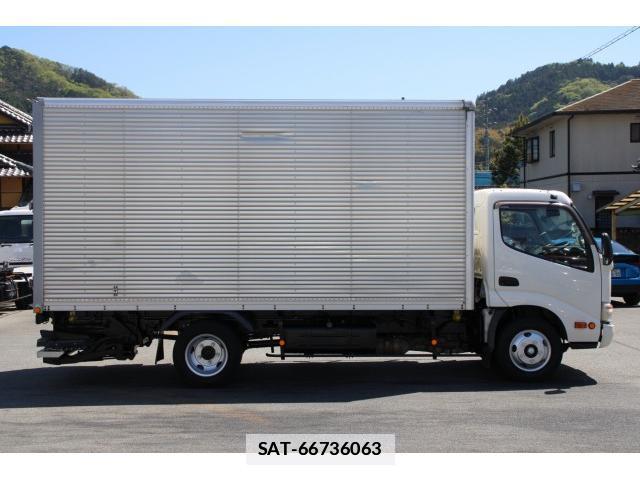 Hino DUTRO 2015-01 7793468-4