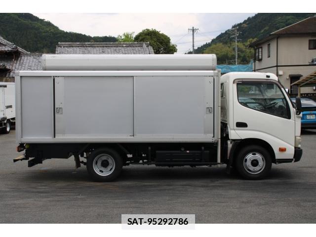 Hino DUTRO 2013-03 7793488-4