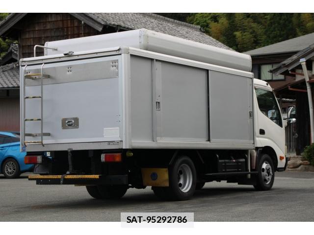 Hino DUTRO 2013-03 7793488-6