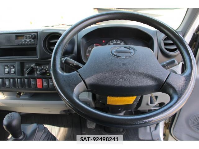Hino DUTRO 2015-01 7793502-17