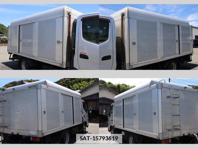Hino DUTRO 2015-10 7793514-12