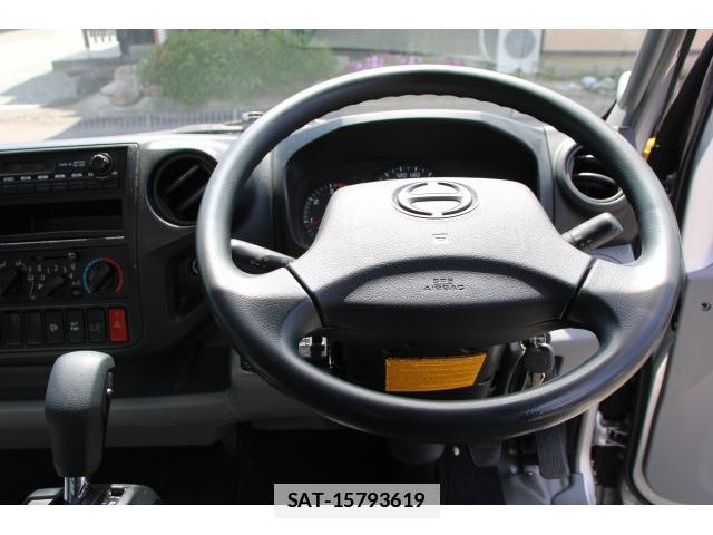 Hino DUTRO 2015-10 7793514-7