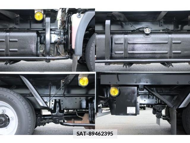 Hino DUTRO 2015-01 7793528-18