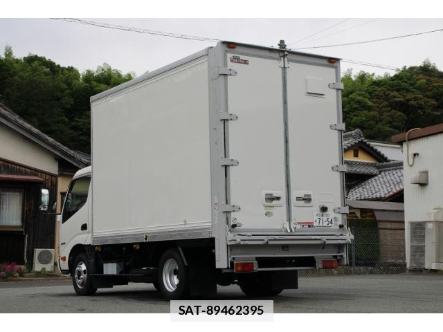 Hino DUTRO 2015-01 7793528-5