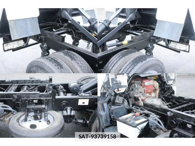 Hino DUTRO 2013-12 7793542-17