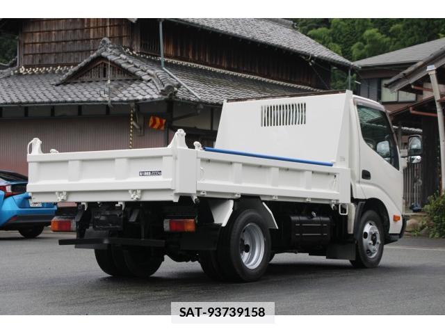 Hino DUTRO 2013-12 7793542-6