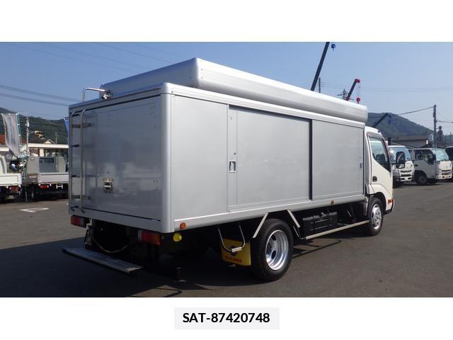 Hino DUTRO 2015-05 7796436-4