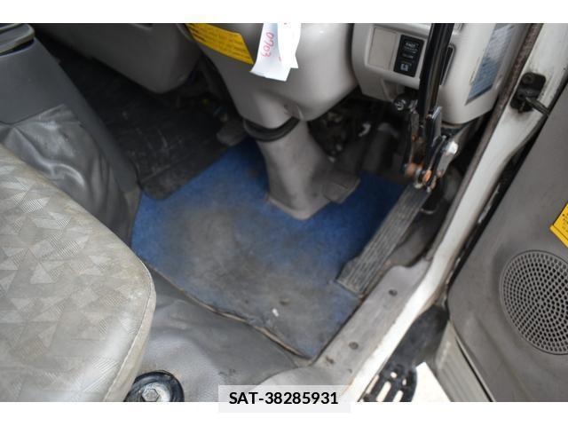Hino DUTRO 2005-11 7796502-13