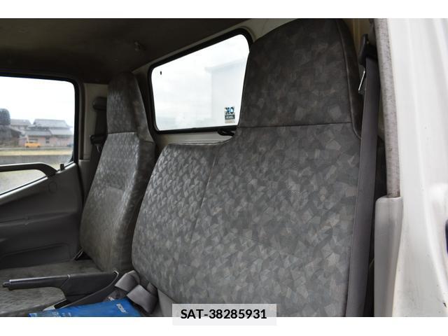 Hino DUTRO 2005-11 7796502-16