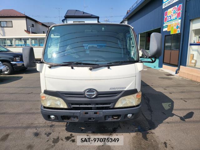 Hino DUTRO 2011-12 7796695-6