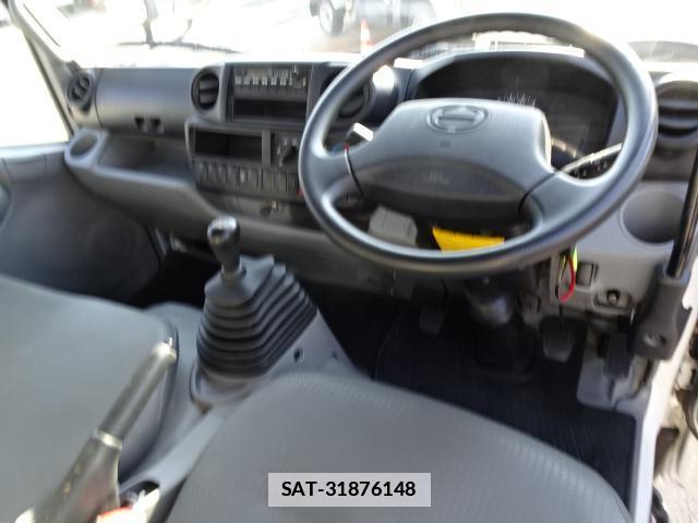 Hino DUTRO 2015-03 7796739-2