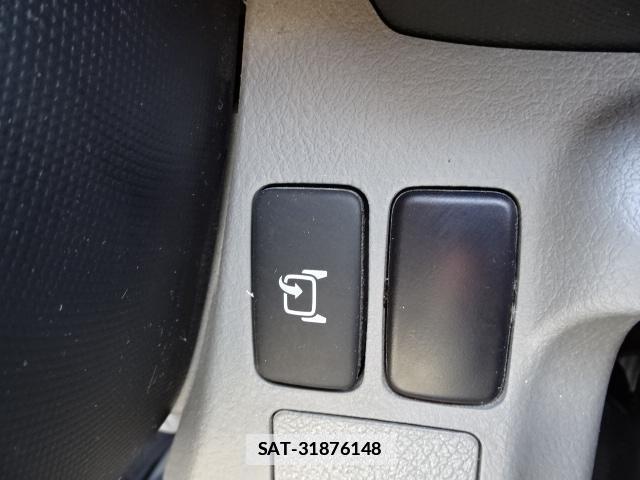 Hino DUTRO 2015-03 7796739-4