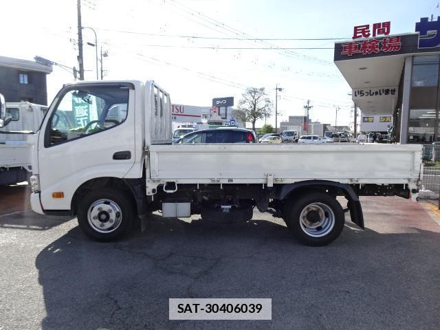 Hino DUTRO 2022-03 7796742-10