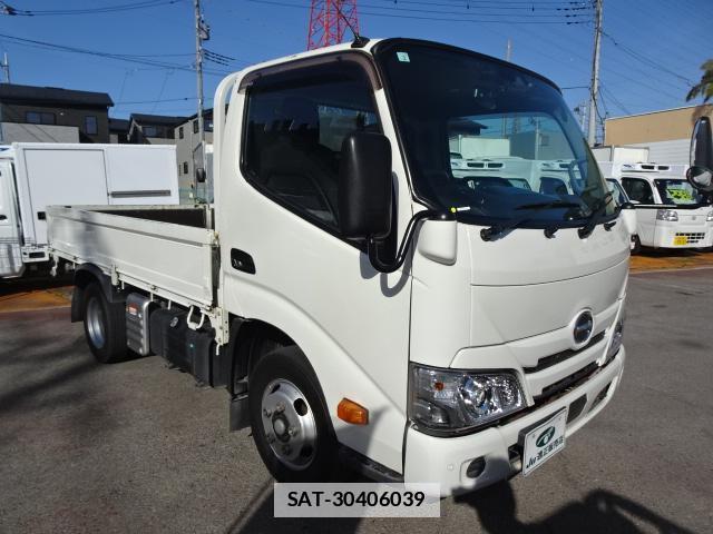 Hino DUTRO 2022-03 7796742-11