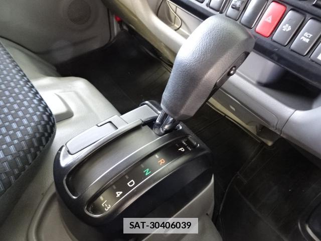 Hino DUTRO 2022-03 7796742-15
