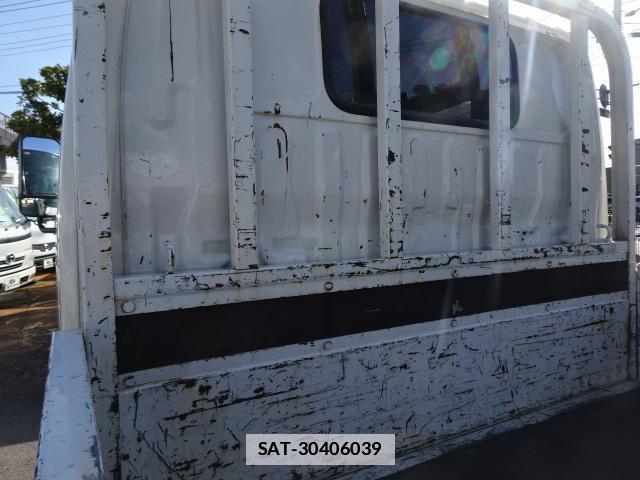 Hino DUTRO 2022-03 7796742-6