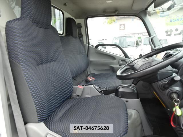 Hino DUTRO 2022-03 7796743-5