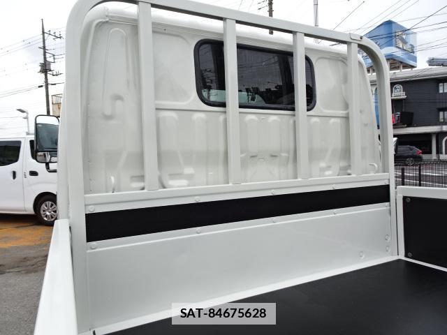 Hino DUTRO 2022-03 7796743-6