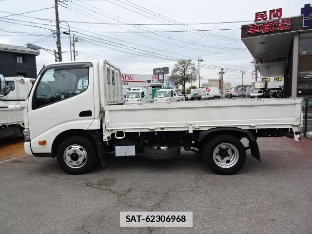 Hino DUTRO 2022-03 7796744-10