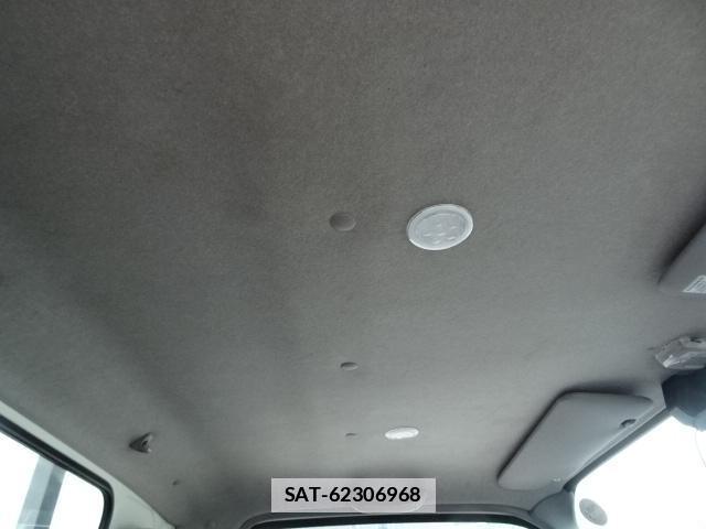 Hino DUTRO 2022-03 7796744-16