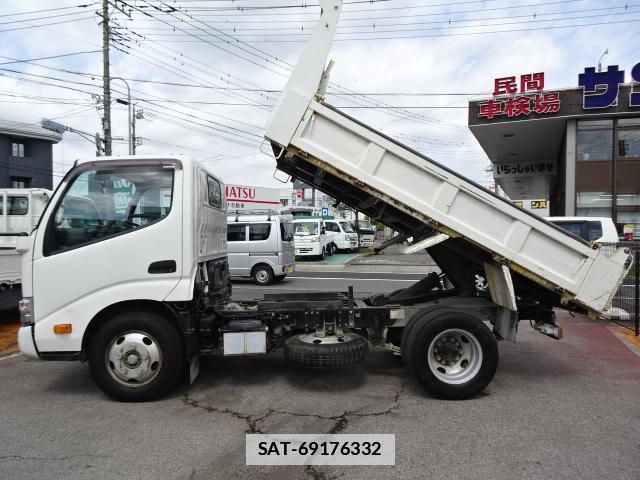 Hino DUTRO 2021-02 7796745-10
