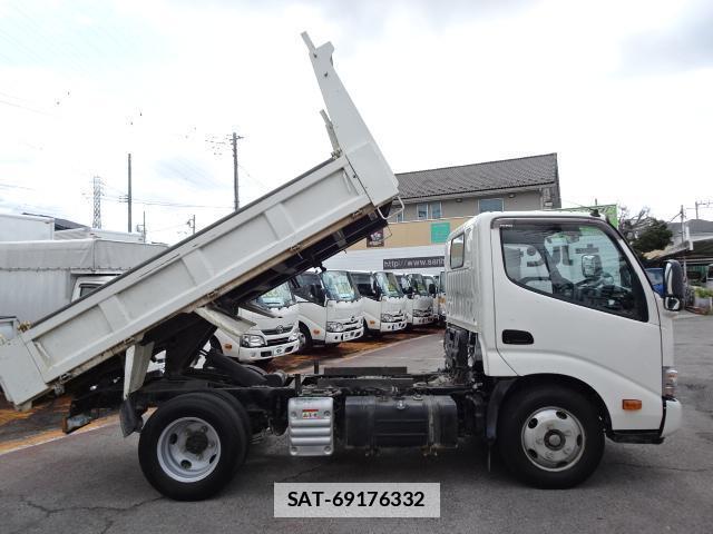 Hino DUTRO 2021-02 7796745-3